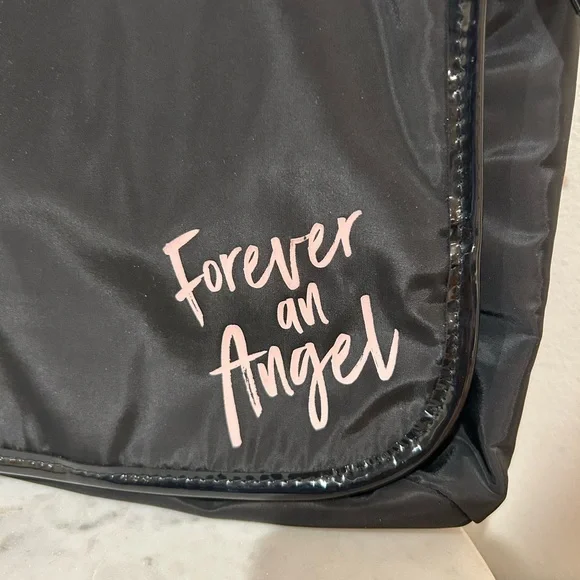 Victoria’s Secret Cosmetic Bag Hanging and  Luggage tag/address NWT - Picture 3 of 6